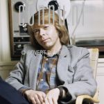 25-11-1980 Abba, Bjorn Ulvaeus in Stockholm Sweden

[keywords]Half Length, Smiling, Posed, taperecorder[/keywords]